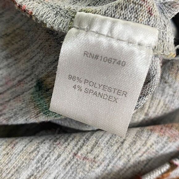 Serengeti Gray Leaf Print 3/4 sleeve Top Size Medium - Picture 6 of 7